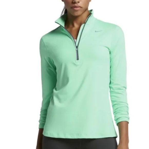 Nike Tops - 💚 NIKE Running Top 💚